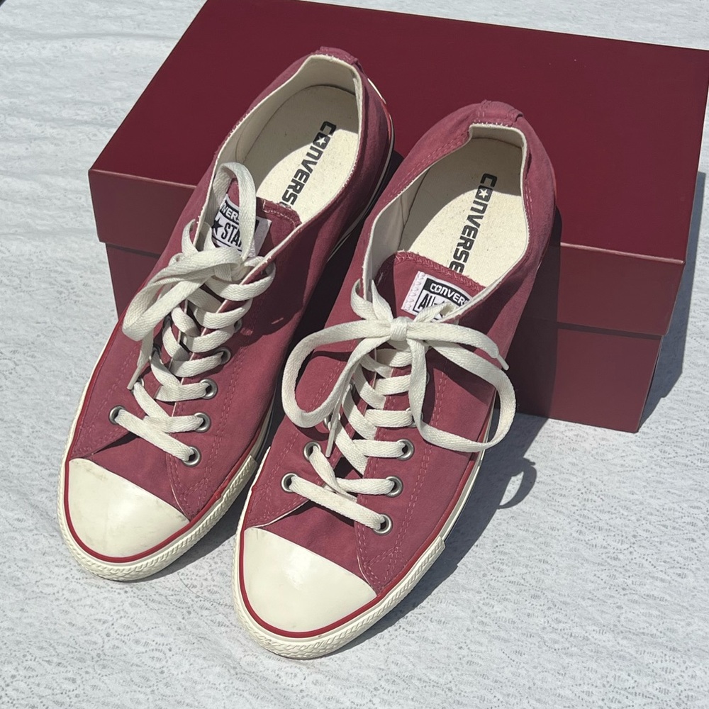 Converse sneakers unisex